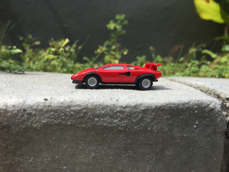 Illustration for article titled Sant’Agata Sunday : Little red Lambo